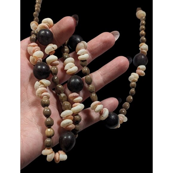 Summery Beach Themed Seed And Shell Beaded Necklace - Picture 6 of 8